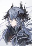  1boy absurdres arknights black_wings chinese_commentary commentary cropped_shoulders crossed_bangs earrings expressionless facing_to_the_side gold_earrings gradient_background grey_background grey_hair hair_between_eyes hair_intakes head_wings high_collar highres horns jewelry logos_(arknights) logos_(npc)_(arknights) long_hair male_focus mole mole_under_eye pointy_ears red_eyes simple_background solo wings xuan_xuan_xuan_za 