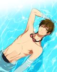  brown_hair free! goggles goggles_around_neck green_eyes male_focus no_nipples nonhomo_gyunyu shirtless smile solo swimming swimsuit tachibana_makoto water 