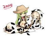  2009 2girls akeome animal_costume c.c. code_geass cosplay cow_costume cowboy_hat eating happy_new_year hat kigurumi lelouch_lamperouge mizunomoto multiple_girls new_year nunnally_lamperouge sitting western 