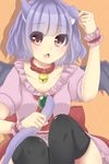  animal_ears ascot bat_wings bell bell_collar brooch cat_ears cat_tail collar collarbone fang highres holding_ears holding_own_tail jewelry jingle_bell kemonomimi_mode knees_up lavender_hair looking_at_viewer mutsumi326 open_mouth orange_background over-kneehighs red_eyes remilia_scarlet shadow short_hair short_sleeves simple_background sitting skirt skirt_set solo tail thighhighs touhou wings 