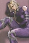  3d bare_shoulders blonde_hair blue_eyes bodysuit braid death_by_degrees elbow_gloves gloves hand_on_own_head highres knee_pads lipstick looking_at_viewer makeup namco nina_williams official_art purple_bodysuit simple_background single_braid sitting solo tekken 