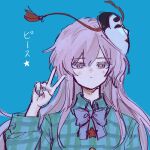  1girl ame_iru aqua_shirt blue_background blue_nails blush bow bowtie bright_pupils closed_mouth commentary_request expressionless hair_between_eyes hata_no_kokoro highres long_sleeves looking_at_viewer mask mask_on_head nail_polish pink_eyes pink_hair plaid_clothes plaid_shirt purple_bow purple_bowtie shirt solo touhou translated upper_body v white_pupils 