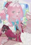  1girl absurdres aqua_bow aqua_eyes blue_sky bow commentary dress hat highres holding honkai:_star_rail honkai_(series) hyacine_(honkai:_star_rail) kaseki_(pixiv_126918396) looking_at_viewer open_mouth pink_hair red_hat sky solo tagme upper_body 
