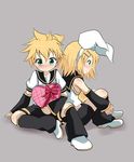  1girl bad_id bad_pixiv_id blonde_hair blush bow box brother_and_sister detached_sleeves green_eyes hair_ornament hairclip heart-shaped_box kagamine_len kagamine_rin massala short_hair siblings twins valentine vocaloid 