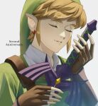  1boy blonde_hair closed_eyes earrings fingerless_gloves gloves green_hat green_tunic highres holding holding_sword holding_weapon jewelry jimaku_726 link male_focus parted_lips pointy_ears solo sword the_legend_of_zelda upper_body weapon 