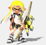  1girl 3d bare_arms bike_shorts blonde_hair boots braid closed_mouth expressionless eye_mask eyebrow_cut full_body gradient_hair grey_boots holding holding_weapon ink_tank_(splatoon) inkling inkling_girl inkling_player_character long_hair long_pointy_ears looking_at_viewer multicolored_hair official_art pointy_ears shirt short_eyebrows short_hair_with_long_locks side_braid sidelocks solo splatoon_(series) splatoon_3 spotted_hair standing t-shirt tentacle_hair thick_eyebrows torn_clothes transparent_background tri-stringer_(splatoon) two-tone_hair v-shaped_eyebrows veronika_(splatoon) weapon white_shirt yellow_eyes 