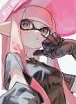  1girl black_eyes black_gloves black_shirt breasts elbow_gloves gloves hat inkling inkling_girl inkling_player_character kodak_painter long_hair looking_at_viewer parted_lips pink_hair pink_hat pointing pointing_at_self pointy_ears shirt short_sleeves simple_background small_breasts solo splatoon_(series) t-shirt tentacle_hair white_background 