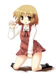  brown_eyes brown_hair hair_ornament hidamari_sketch kneeling school_uniform solo tekehiro x_hair_ornament yuno 