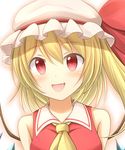  ascot blonde_hair bow fang flandre_scarlet hat hat_bow highres kuroganeruto open_mouth red_eyes side_ponytail smile solo touhou wings 