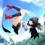  black_hair black_wings blush geta hat looking_at_viewer shameimaru_aya shin_(new) short_hair skirt solo tengu-geta tokin_hat touhou wings 