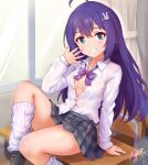  1girl antenna_hair black_skirt chair desk green_eyes gyaru highres idolmaster idolmaster_million_live! idolmaster_million_live!_theater_days koaya kogal long_hair looking_at_viewer loose_socks mochizuki_anna purple_hair school_chair school_desk shirt sitting skirt smile socks solo thighs white_shirt white_socks 