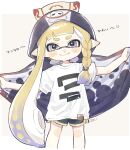  1girl absurdres aoaza_83 asymmetrical_legwear big_man_(splatoon) big_man_(splatoon)_(cosplay) black_shorts blonde_hair blue_eyes blue_hair blush braid closed_mouth commentary_request cosplay cropped_legs dolphin_shorts gradient_hair highres hood hood_up inkling inkling_girl inkling_player_character long_hair looking_at_viewer multicolored_hair pointy_ears print_shirt shirt short_sleeves shorts single_braid smile solo splatoon_(series) splatoon_3 tentacle_hair translation_request two-tone_hair very_long_hair white_shirt yellow_trim 