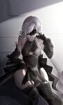  10h_(nier_reincarnation) 1girl black_blindfold black_dress black_sleeves black_thighhighs blindfold breasts closed_mouth commentary detached_sleeves dress english_commentary garter_straps highres large_breasts medium_hair nier_(series) nier_reincarnation on_bed pelvic_curtain sitting smile solo thighhighs white_hair zorb11s 