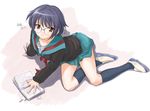  bangs book brown_eyes cardigan glasses grey_hair kita_high_school_uniform kneehighs nagato_yuki school_uniform serafuku shoes short_hair socks solo suzumiya_haruhi_no_yuuutsu tsuchinoto uwabaki 