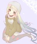  1girl bell beret black_choker blonde_hair bra_strap brown_eyes brown_sweater choker commentary_request expressionless eyelashes flower full_body gradient_hair grey_hair grey_hat grey_thighhighs hair_spread_out hands_on_own_knees hat hat_flower head_tilt heart heart_print high_heels highres lace-trimmed_sweater long_sleeves looking_at_viewer miracle_nikki multicolored_hair neck_bell nekoneko_gon nikki_(series) off-shoulder_sweater off_shoulder parted_lips pink_flower print_sweater print_thighhighs puffy_long_sleeves puffy_sleeves purple_background shoes sitting solo stiletto_heels stylist_(nikki) sweater tareme thighhighs two-tone_hair wariza wavy_hair white_shoes 