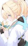  1girl ? aqua_eyes aqua_skirt arm_up black_gloves blonde_hair breasts cleavage fingerless_gloves gloves hakama hakama_skirt hand_up highres holding_own_hair hololive japanese_clothes kazama_iroha kazama_iroha_(1st_costume) kimono looking_at_viewer looking_back open_mouth ponytail ryuga_(balius) short_hair simple_background skin_tight skirt small_breasts solo spoken_question_mark tying_hair virtual_youtuber white_background white_kimono 