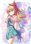  blonde_hair blue_eyes kirisaki_chitoge long_hair nisekoi qian_wu_atai ribbon shoes_removed skirt smile solo 