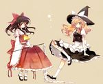  blonde_hair bobby_socks bow braid brown_eyes brown_hair crossed_legs detached_sleeves gohei hakurei_reimu hara_yui hat kirisame_marisa looking_at_viewer mary_janes multiple_girls shoes short_hair simple_background sitting socks touhou witch_hat yellow_eyes 