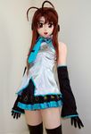  animegao brown_eyes brown_hair cosplay hatsune_miku_(cosplay) kigurumi love_hina narusegawa_naru photo 