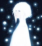  black_eyes cube expressionless from_side glowing looking_at_viewer original sakimori_(hououbds) short_hair silhouette smile solo turning_head upper_body white white_hair 