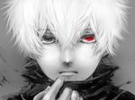  heterochromia kaneki_ken looking_at_viewer male_focus mask monochrome red_eyes solo tokyo_ghoul upper_body zuihana_sumio 