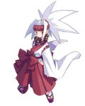  albino female_swordmaster_(phantom_kingdom) full_body harada_takehito headband japanese_clothes kimono long_hair no_nose official_art phantom_kingdom pointy_ears ponytail red_eyes sandals smile socks solo spiked_hair standing white_hair 