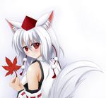  animal_ears autumn_leaves bad_id bad_pixiv_id balchy bare_shoulders blush breasts hat highres holding holding_leaf inubashiri_momiji leaf looking_at_viewer looking_back medium_breasts pom_pom_(clothes) red_eyes short_hair silver_hair simple_background smile solo tail tokin_hat touhou white_background wolf_ears wolf_tail 