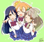  blush bow closed_eyes dated green_background kousaka_honoka long_hair love_live! love_live!_school_idol_project minami_kotori multiple_girls one_eye_closed open_mouth simple_background skirt smile sonoda_umi uniform wara_(warapro) 