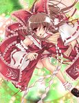  detached_sleeves gohei hakurei_reimu ofuda shisaki_tayu solo touhou 