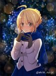  ahoge artoria_pendragon_(all) black_gloves blonde_hair blue_scarf blurry blush bokeh breath coat depth_of_field downscaled fate/stay_night fate_(series) gloves green_eyes highres md5_mismatch resized saber scarf serino_itsuki short_hair solo twitter_username winter_clothes winter_coat 