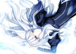  caren_hortensia fate/hollow_ataraxia fate_(series) layered_sleeves long_hair lying on_back shinooji silver_hair solo white_hair yellow_eyes 