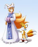  1girl animal_ears blonde_hair blue_background blue_eyes breasts commentary crossover fox_ears fox_tail full_body furry gloves gradient gradient_background hat hyoumaru large_breasts looking_at_another looking_down looking_up multiple_tails parted_lips shoes short_hair size_difference skirt_hold sonic_the_hedgehog standing tabard tail tails_(sonic) touhou trait_connection white_background yakumo_ran yellow_eyes 
