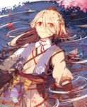 blonde_hair hat ima-no-tsurugi japanese_clothes long_hair looking_at_viewer male_focus partially_submerged petals red_eyes smile solo tokin_hat touken_ranbu water yetworldview_kaze 