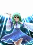  binsen detached_sleeves green_hair kochiya_sanae long_hair solo touhou yellow_eyes 