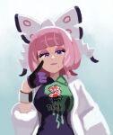  1girl bow breasts collared_shirt commentary deli_mage drill_hair drill_sidelocks dynamax_band english_commentary eyeshadow flipped_hair fur_jacket hair_bow hairband half-closed_eyes highres jacket klara_(pokemon) lipstick makeup medium_breasts mole mole_under_mouth pink_eyeshadow pink_hair pink_lips pokemon pokemon_sword_and_shield print_shirt purple_eyes raised_inner_eyebrows shirt short_hair sidelocks smile solo two-tone_shirt white_bow white_hairband 