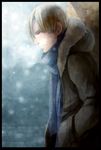  bad_id bad_pixiv_id blonde_hair breath fur_coat hood leon_s_kennedy male_focus resident_evil resident_evil_4 scarf shion_(ajisionn) snowing solo 