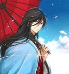  bad_id bad_pixiv_id black_hair blue_eyes haori izumi-no-kami_kanesada japanese_clothes looking_at_viewer male_focus parasol petals sasahara_rena sky solo touken_ranbu umbrella 