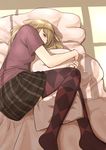  argyle argyle_legwear bad_id bad_pixiv_id banned_artist between_legs blonde_hair brown_eyes looking_at_viewer lying minagiku on_side original pillow pillow_hug pleated_skirt shirt short_sleeves skirt solo t-shirt thighhighs zettai_ryouiki 