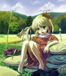  aki_shizuha bad_id bad_pixiv_id barefoot blonde_hair feet frog hair_ornament hidebo leaf leaf_hair_ornament potato short_hair solo touhou yellow_eyes 