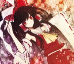  black_hair bow duca hair_bow hakurei_reimu long_hair red_eyes solo touhou 