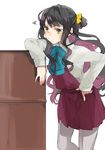  arm_support bangs black_hair bow drum_(container) hair_bow hand_on_hip hita_(hitapita) kantai_collection long_hair long_sleeves multicolored_hair naganami_(kantai_collection) neck_ribbon pantyhose pink_hair pleated_skirt pout ribbon school_uniform skirt squiggle wavy_hair yellow_eyes 