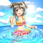  ;d akagi_miria bad_id bad_pixiv_id black_hair brown_eyes geru_(alpha_discotica) idolmaster idolmaster_cinderella_girls midriff one_eye_closed open_mouth partially_submerged pikapikapop short_hair smile solo sun thighhighs twintails two_side_up water wet 