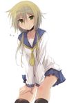  blonde_hair blush edogawa_nao ichii_yui long_hair looking_at_viewer pleated_skirt school_uniform school_uniform_(yuyushiki) serafuku skirt solo thighhighs yellow_eyes yuyushiki 