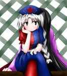  back-to-back baerun black_hair braid chin_rest crossed_legs hat houraisan_kaguya long_hair multiple_girls silver_hair sitting touhou yagokoro_eirin 