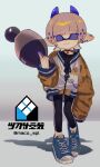  1girl :3 artist_name black_choker black_leggings black_shirt blue_eyes blue_horns blue_jacket blue_shoes bow bow_choker brown_hair brown_jacket brown_pupils choker closed_mouth colored_extremities commentary_request earrings fang fang_out full_body heart heart_earrings holding holding_weapon horizontal_pupils horns inkling inkling_girl inkling_player_character jacket jewelry leggings long_sleeves looking_at_viewer luna_blaster_(splatoon) maco_spl multicolored_jacket multiple_earrings pointy_ears shirt shoes short_hair single_sleeve_past_fingers smile sneakers solo splatoon_(series) standing tentacle_hair weapon white_jacket 