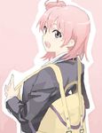  backpack bag blazer hair_bun henken jacket pink_hair school_uniform short_hair solo yahari_ore_no_seishun_lovecome_wa_machigatteiru. yuigahama_yui 