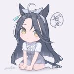  1girl ahoge animal_ears black_hair blush bow bow_hairband chibi closed_mouth commentary_request dress ear_tag earrings gasatsuneo grey_dress grey_hairband hair_between_eyes hairband highres horse_ears horse_girl horse_tail jewelry long_bangs long_hair looking_at_viewer manhattan_cafe_(umamusume) multicolored_hair official_alternate_costume shirt single_earring sleeveless sleeveless_dress socks solo tail umamusume white_bow white_hair white_shirt white_socks yellow_eyes 