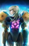  arm_cannon armor artist_name bangs blonde_hair blue_eyes bodysuit cowboy_shot from_behind glowing hair_between_eyes hexagon high_ponytail jisuart long_hair looking_at_viewer looking_back metroid neon_trim ponytail power_suit profile realistic samus_aran scrunchie serious swept_bangs turtleneck varia_suit watermark weapon web_address zero_suit 