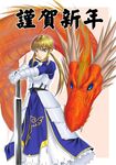  210ten armor artoria_pendragon_(all) blonde_hair cosplay crossdressing dragon dress fate/stay_night fate_(series) grey_eyes kawasumi_ayako otoko_no_ko ponytail saber saber_(cosplay) seiyuu_connection sword translation_request umineko_no_naku_koro_ni ushiromiya_lion weapon 