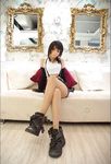  beauty chinese couch final_fantasy final_fantasy_vii girl liu_(cosplayer) mirror photo real sitting tifa_lockhart tifa_lockhart_(cosplay) 